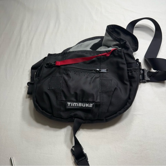 Timbuk2 XS Black Messenger Bag - Picture 10 of 16